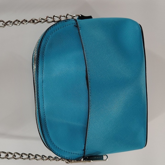 Steve Madden Teal Blue Zip Top Partial Chain Strap Crossbody Bag - Picture 8 of 9